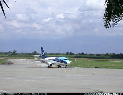 embraer 170, foto tomada en 2007