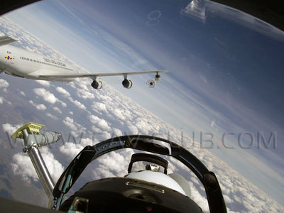 KC-137 reabasteciendo a Su-30