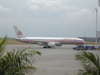 tomada en 2005 cuando teniamos el 757 de AA y el vuelo cancelado mientras &quot;mayami&quot; recibia de piernas abiertas al katrina