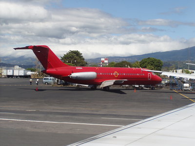 dc9-15 rojito apenas para quie lo compre el america.....