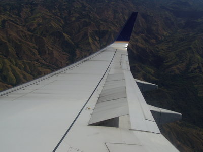 aproximando en un CM 737-700NG a coco (sjo)