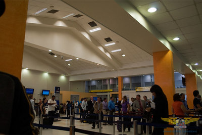 Counters Terminal Nacional UIO