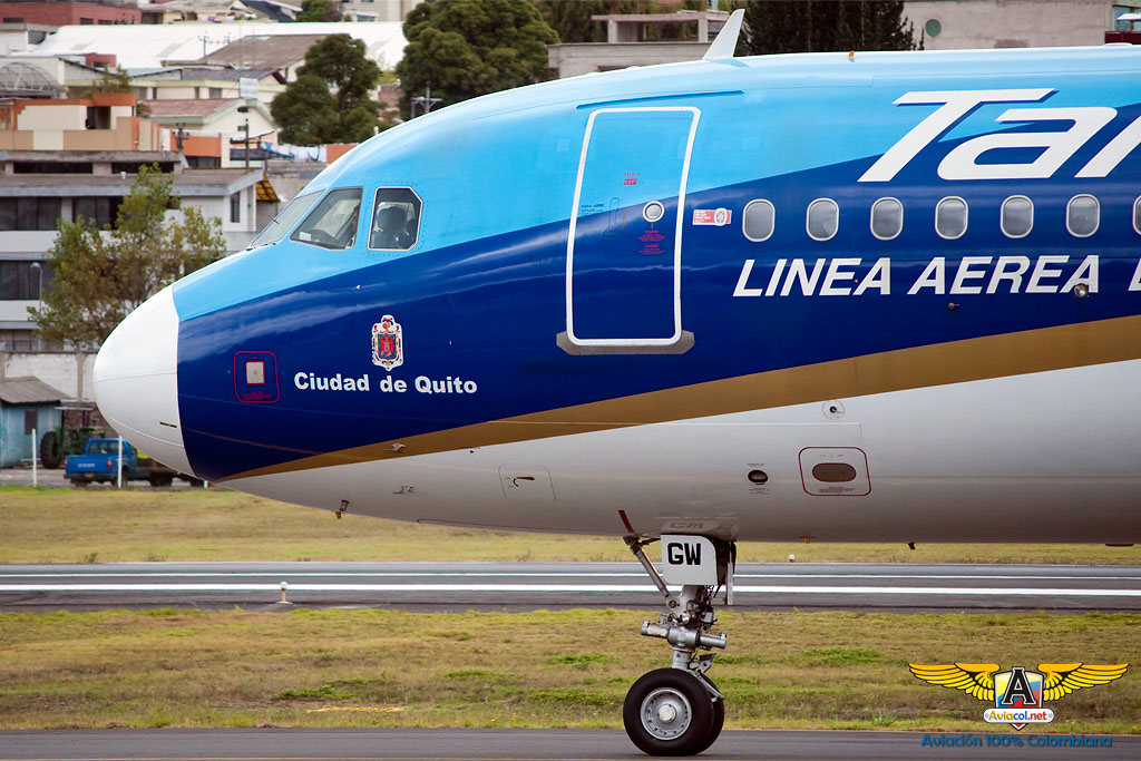 TAME A-320 HC-CGW Viejos Colores