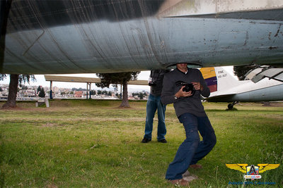 Avión dando a luz a Topper