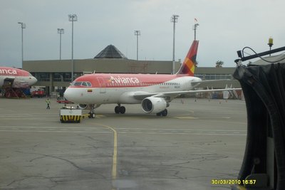 AVIANCA A319 CLO