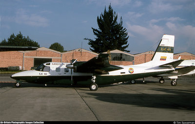 Tomada en el 96, interesante ver que este (y las otras aeronaves del Ejército en este post) usaban la cucarda de la FAC y eran, claramente, incautadas o algo por el estilo (http://www.abpic.co.uk/photo/1070843/)