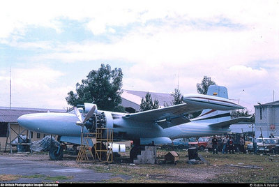 El B-26 aquel que se estrelló en Bogotá en su primer vuelo (http://www.abpic.co.uk/photo/1015588/)