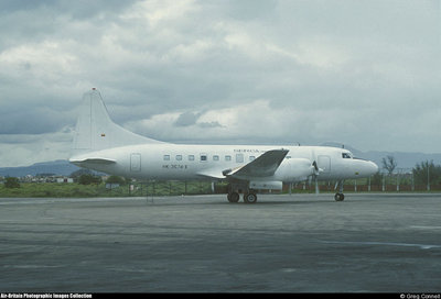 Uno de los varios Convair que operaron en Colombia con una de tantas aerolíneas pequeñas y de corta existencia (http://www.abpic.co.uk/photo/1013399/)