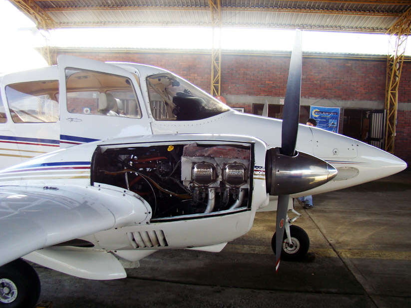 Piper PA-23 Gerónimo