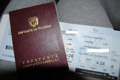 BUENO UNA VEZ LLEGUE AL AEROPUERTO FUI DIRECTO AL CHECK IN Y AQUI CON PASAPORTE EN MANO Y PASABORDO