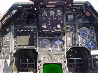 Cockpit F-16 OCU FAV