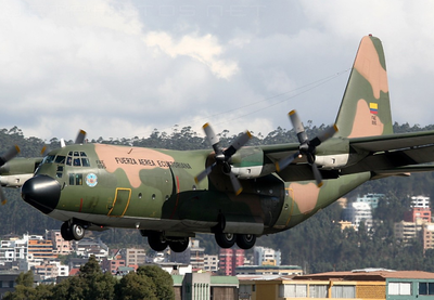 FUERZA AEREA ECUATORIANA: Foto Stephano Roa - Machtres.com