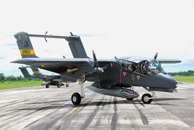 OV-10 Bronco de la Fuerza Aérea Colombiana FAC 2221