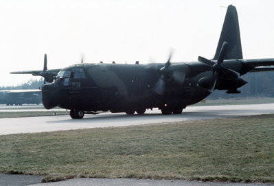 MC-130E equipado con el Foulton Recovery System.jpg