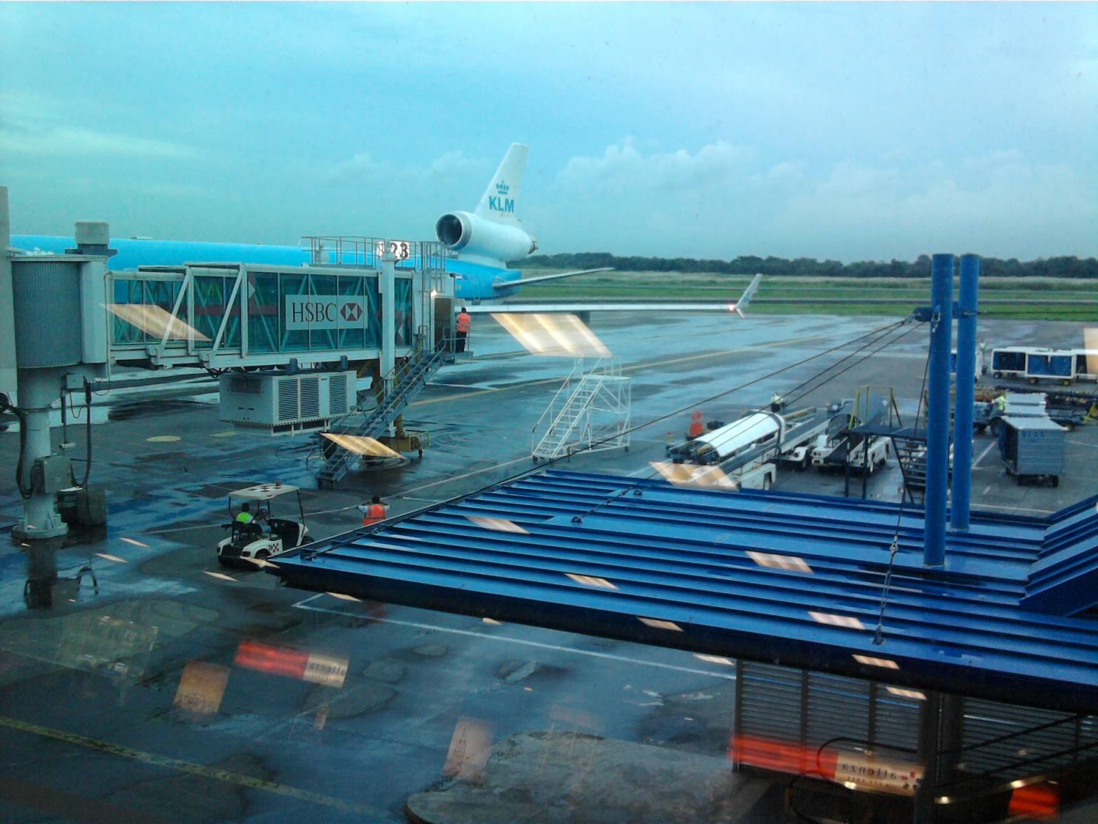 Klm llegando de amsterdam