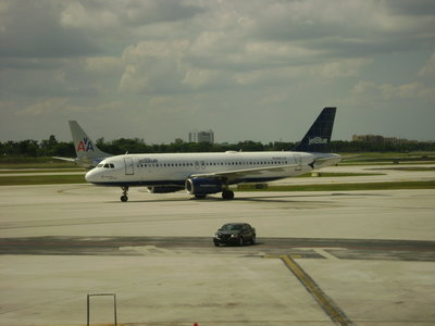 JetBlue llegando