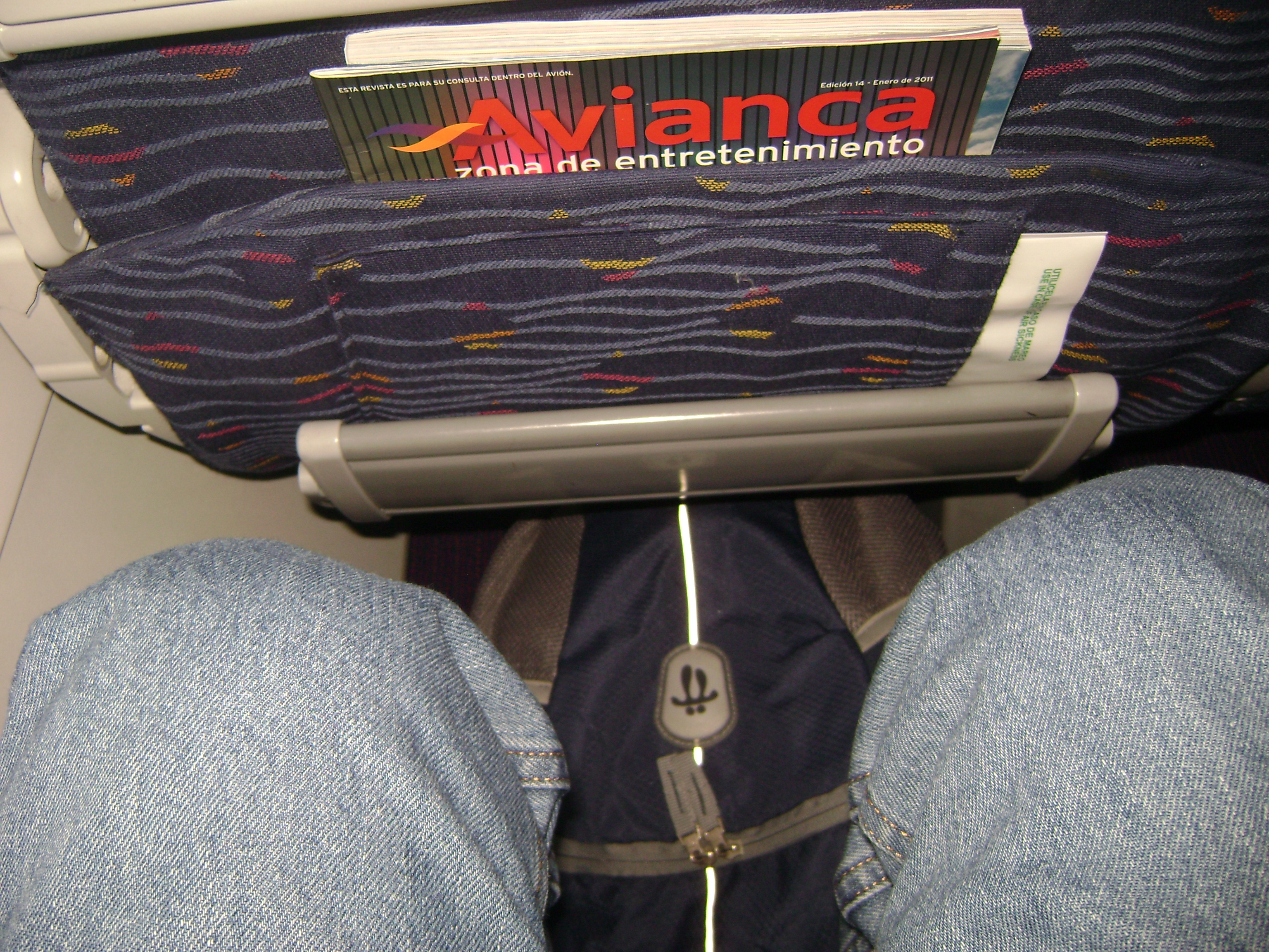 Espacio ente las sillas