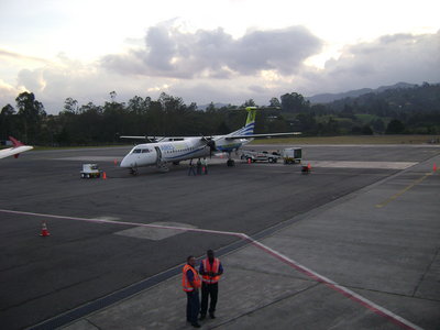 4C Q400 en SKRG