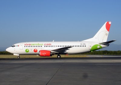 Vivaaerobus-737.jpg