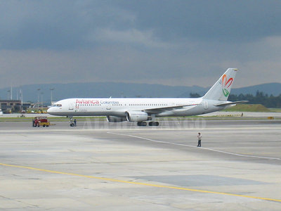 AVA B767 001.jpg