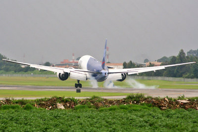 777 operando vuelo de Lanco con tripulación chilena. Foto: Javier Franco TOPPER