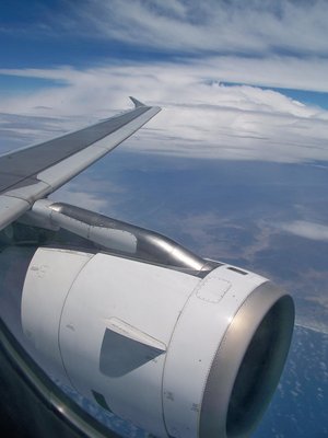 In the air. Buen tiempo par volar. tiempo estimado de vuelo 1 hora y 15 minutos.