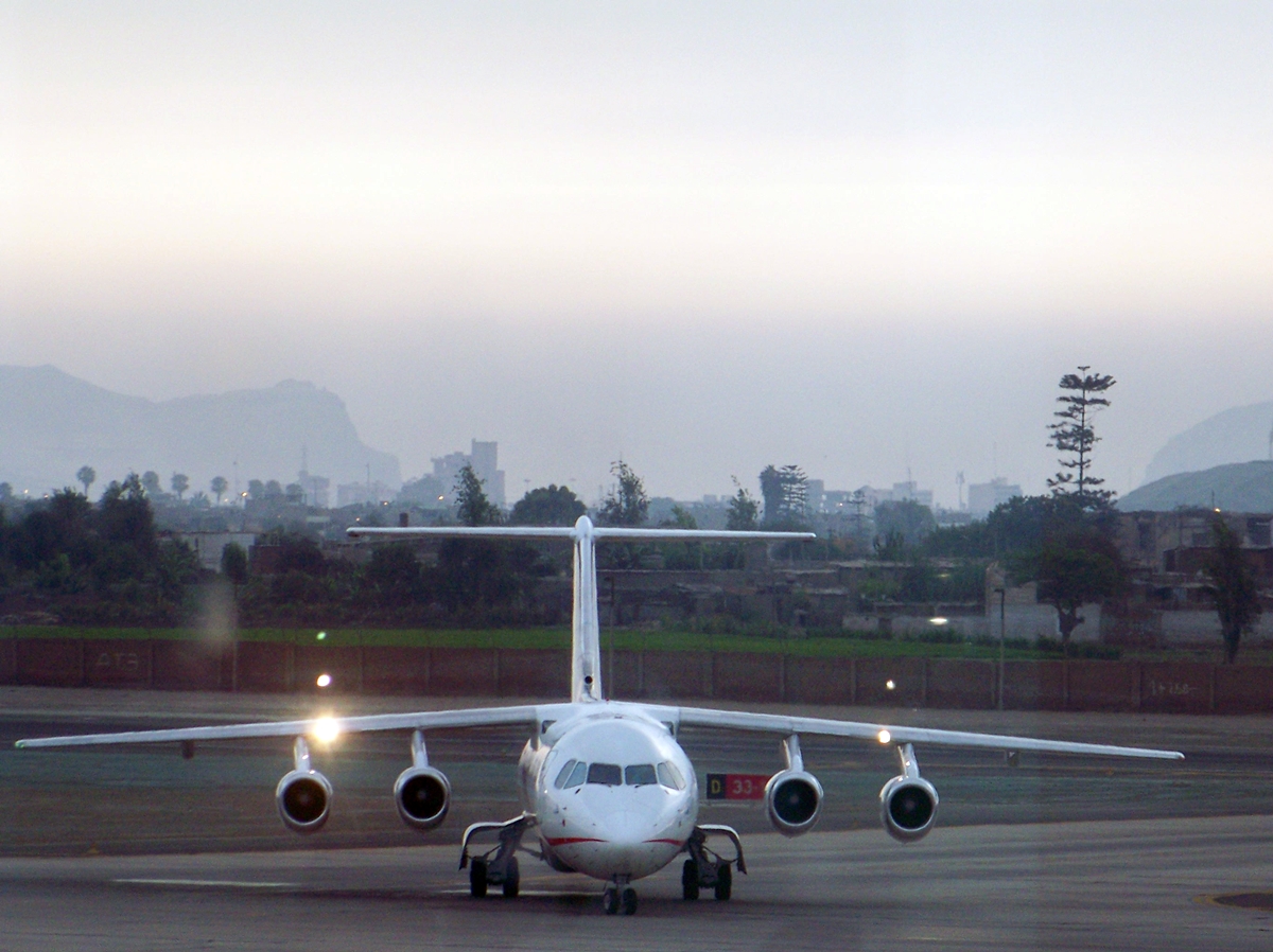 Llegada del BAe de Star Peru.