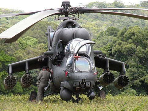 En esta configuracion puede llevar un total de 80 Cohetes S-8 de 80mm.