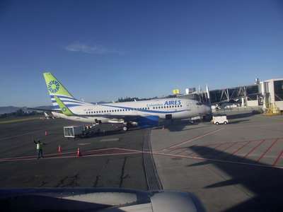 LLEGANDO A GATE EN EL AEROPUERTO DE RIONEGRO