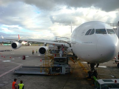 El A340, aunque he buscado viajar en el -600 como sea, AirFrance no tiene de estos. De todos modos A340 es A340.