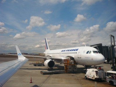 Vista desde mi asiento, un &quot;hermano&quot; del KLM.