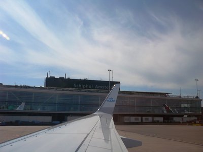 Vista desde mi asiento, una de las fachadas del Schiphol.