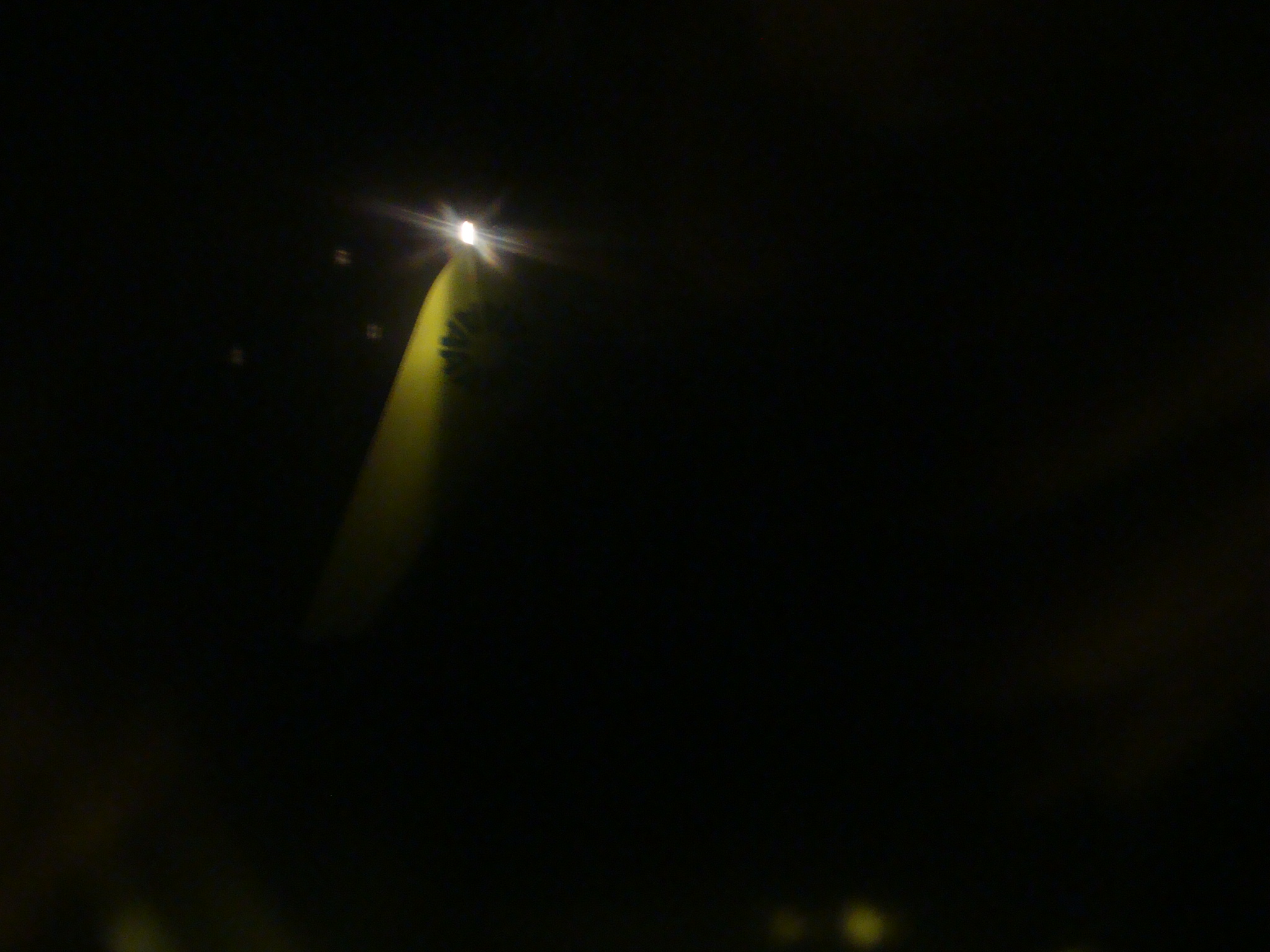 Volando sobre alguna parte... lo único que se ve.<br />A pesar de la nubosidad que se alcanzaba a percibir, no hubo turbulencia ni sustos jejejeje