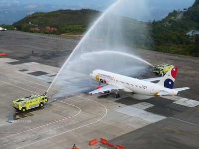 HK-4818 - Airbus A320-214 / VivaColombia (Bautizo del vuelo VVC8028 MDE-BGA)