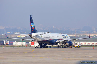 Embraer 190 de AZUL