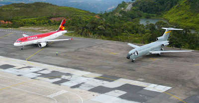 N398AV - Airbus A320-214 / Avianca<br />FAC1203 - Boeing 727-151C<br />Lo clásico y lo nuevo