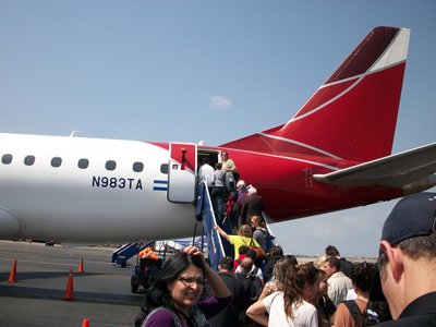 Nuestro Embraer 190 de Taca en posición remota