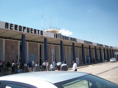 Fachada del aeroperto de Cuzco