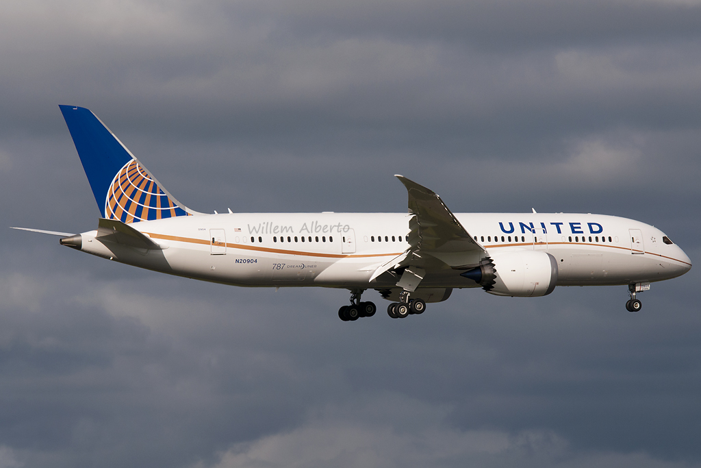 B787 dreamliner de United N20904