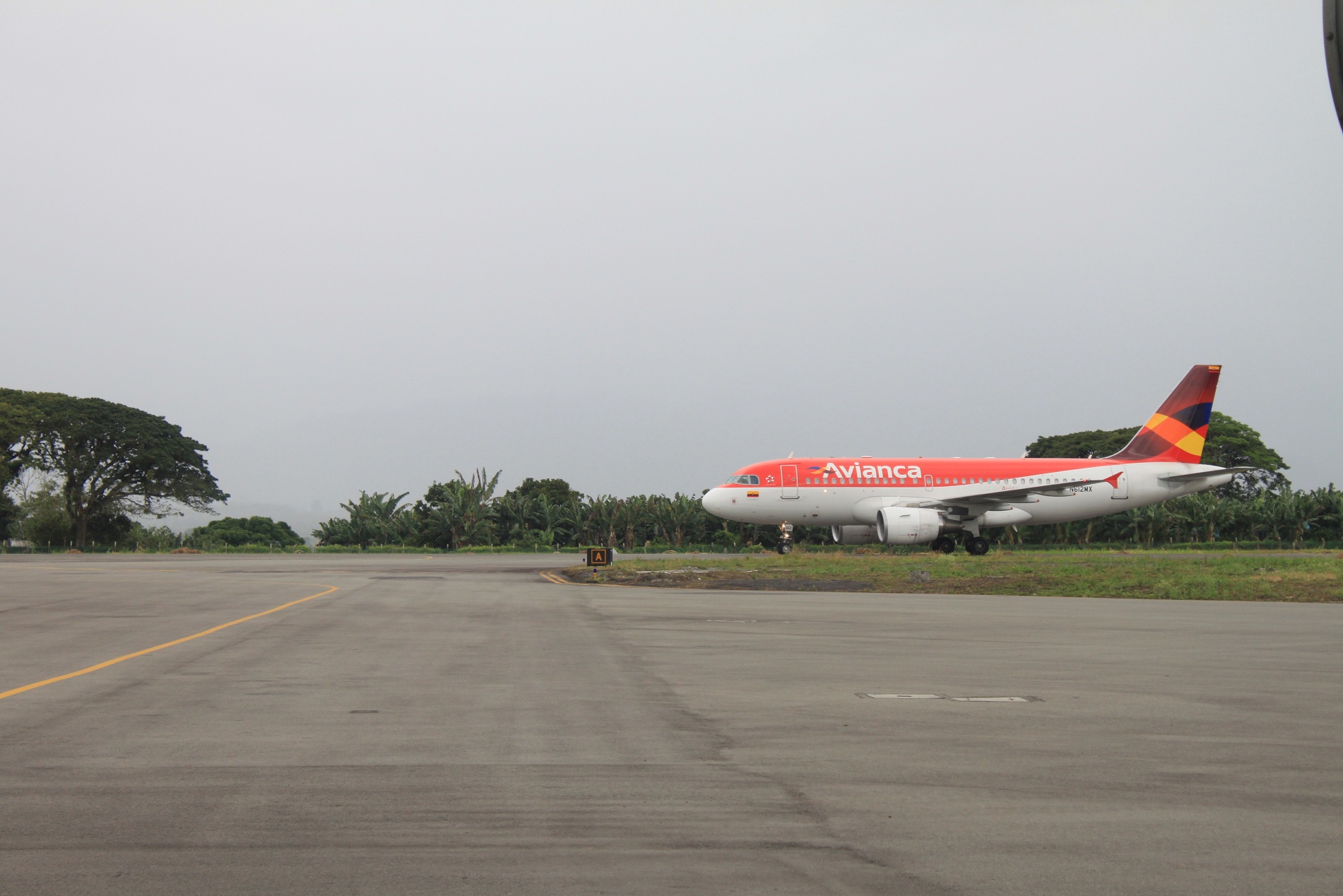 Llegando el avión que haría mi viaje.
