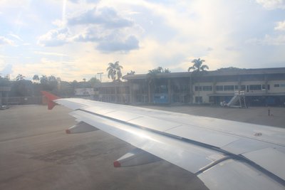 Llegando al terminal de aeropuerto.