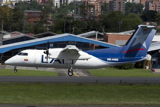 LAN Colombia Q200