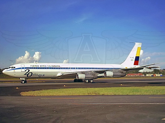 Boeing 707-323C de la Fuerza Aérea Colombiana en Medellín (Rionegro)