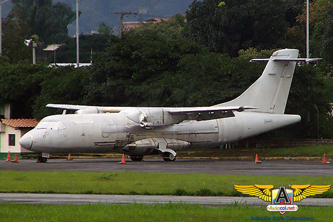 ATR-42 de West Caribbean abandonado en el Aeropuerto Olaya Herrera de Medellín