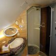 Emirates A380 Restroom - Aviacol.net