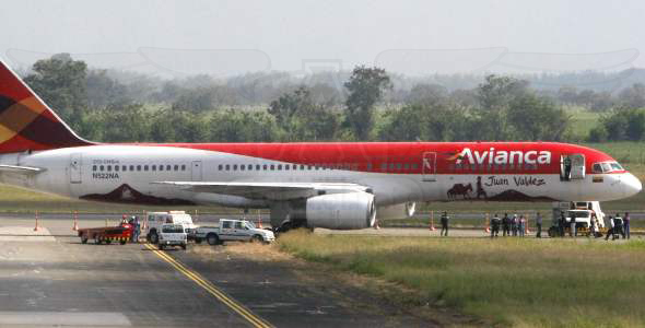 Boeing 757 de Avianca sufre percance en el Alfonso Bonilla Aragón - Foto: Leonardo Castro/El Tiempo