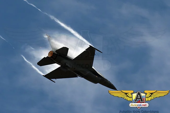 Comenzó oficialmente la F-AIR Colombia 2011 | Aviacol.net El Potal de la Aviación Colombiana