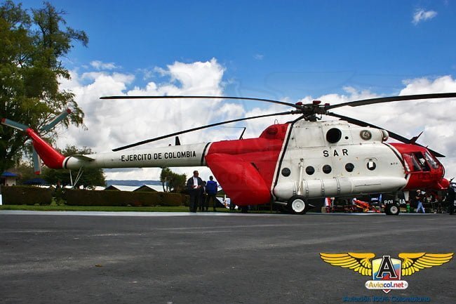 Guaymaral vivio el primer Airshow Bell&Ross - Aeroclub de Colombia 2012 | Aviacol.net El Portal de la Aviación Colombiana