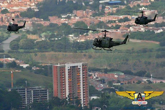 Desfile aéreo de la Aviación del Ejército sobre Medellín | Aviacol.net El Portal de la Aviación Colombiana