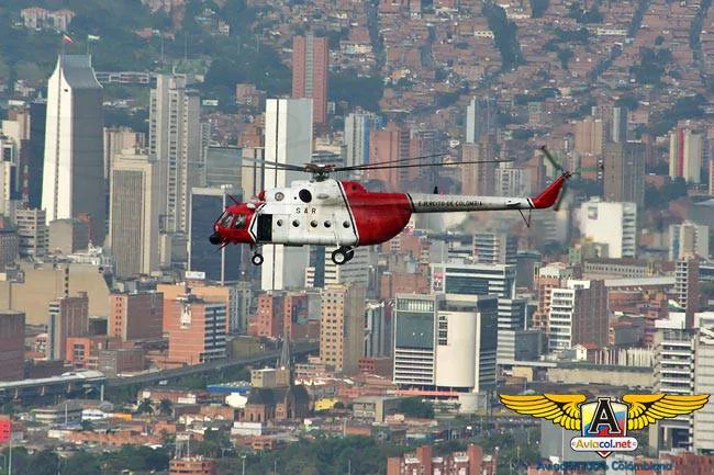 Desfile aéreo de la Aviación del Ejército sobre Medellín | Aviacol.net El Portal de la Aviación Colombiana